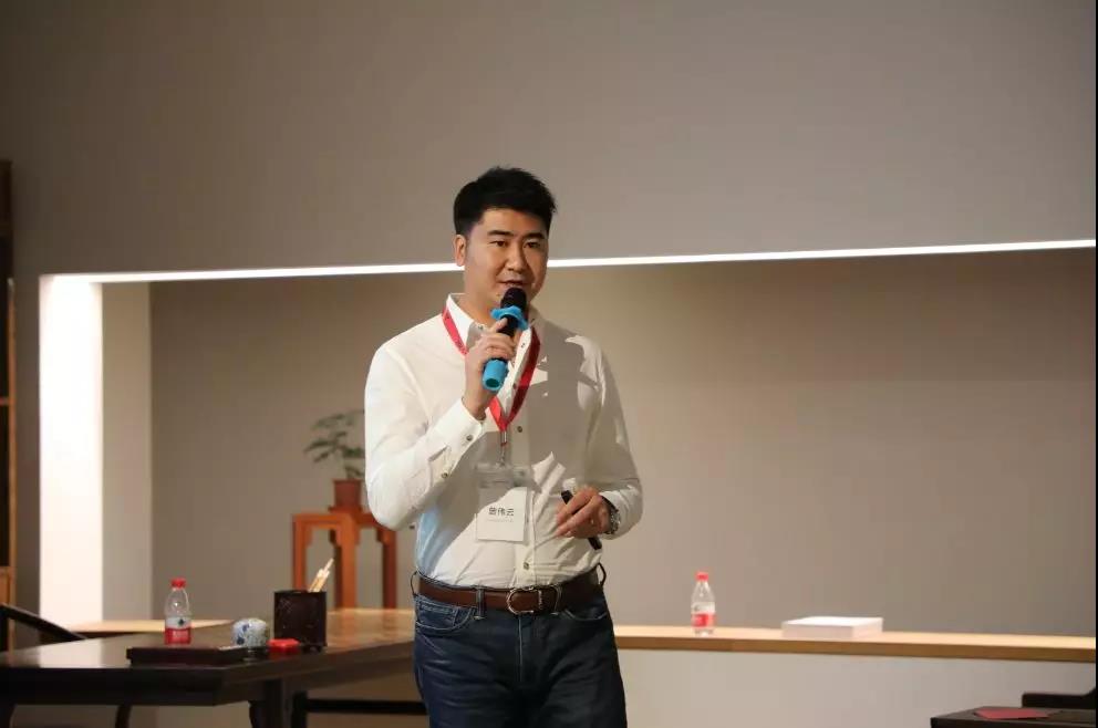 佛山市德珂照明科技有限公司·曾偉云