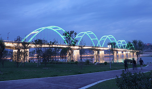 橋梁照明亮化工程應該怎么做?